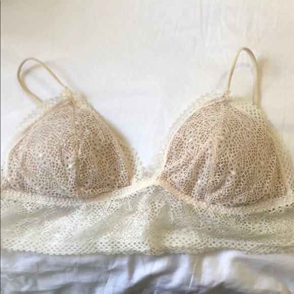 Victoria's Secret Other - VS White bralette with adjustable straps